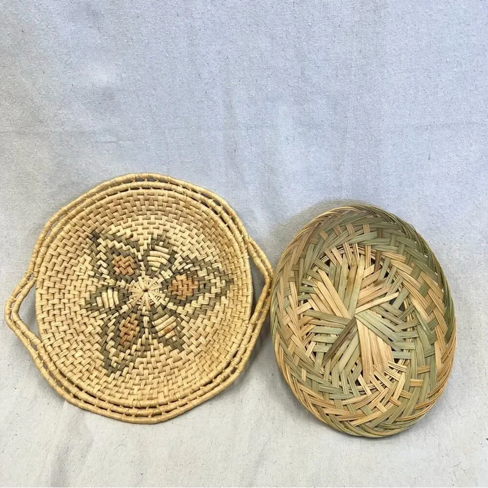 Vintage set of 2 southwest boho woven wicker basket/tray in natural‎ & greens